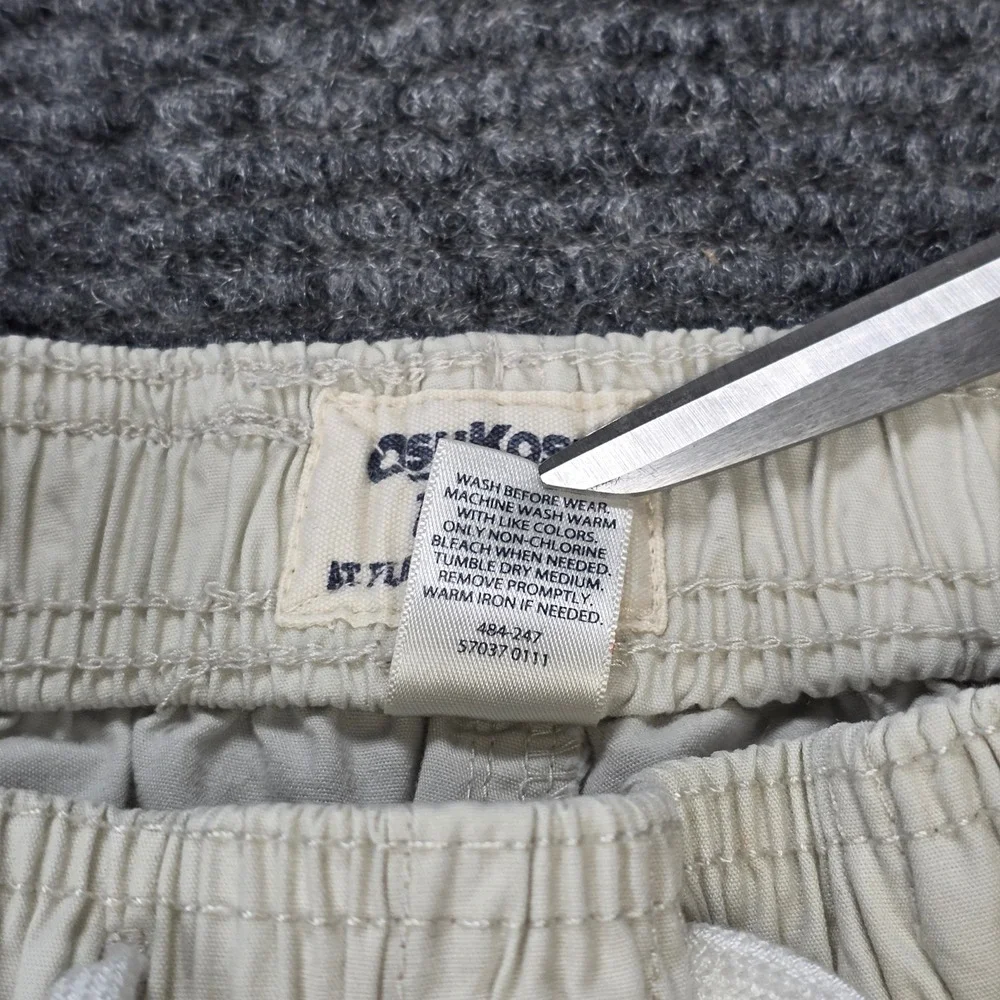 OshKosh Bgosh‎ Cargo Shorts Boy's Size 8 Cream Cotton Elastic Waist